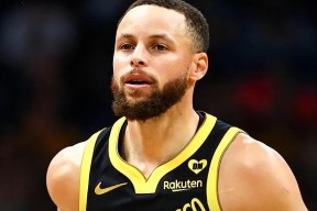 九游-包含库里回归赛场，爆冷首场状态亮眼，中国队观众沸腾！的词条