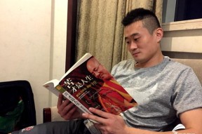 九游娱乐-棒球大奖赛，庐州闪电队与天山玄武队大胜，阵地战处理得当！防线高度稳定的简单介绍